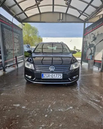 Volkswagen Passat cena 36000 przebieg: 322600, rok produkcji 2012 z Gryfino małe 106